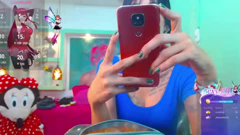 Snapshot of lorenapinto_ chatting on 03/21/26, 10:35 lore online show from 03/21/26, 10:35