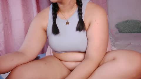 Snapshot of lorenasofia chatting on 12/17/25, 04:29 sofia online show from 12/17/25, 04:29