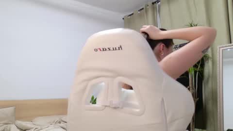 Snapshot of lorennameliyy chatting on 03/02/25, 07:56 Amelia online show from 03/02/25, 07:56