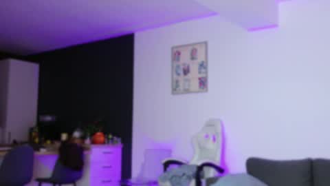 Snapshot of lorennameliyy chatting on 11/02/25, 08:00 Amelia online show from 11/02/25, 08:00