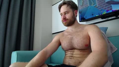 Snapshot of lorenzolux chatting on 04/05/26, 07:49 Lorenz online show from 04/05/26, 07:49