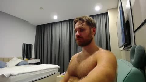 Snapshot of lorenzolux chatting on 04/07/26, 03:45 Lorenz online show from 04/07/26, 03:45