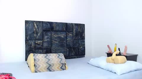 loretahorny online show from 03/08/25, 09:29