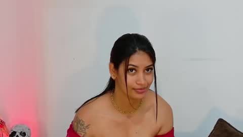 loretahorny online show from 10/21/25, 03:02