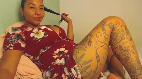 Loretta Gmez online show from 01/08/25, 03:51