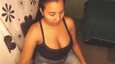 Loretta Gmez online show from 02/17/25, 12:43