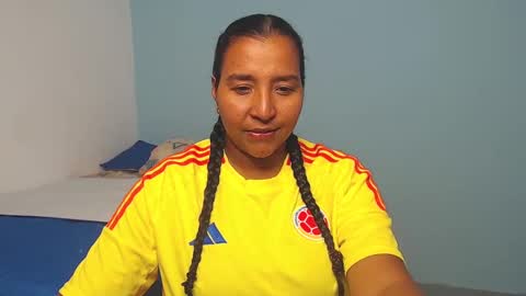 Loretta Gmez online show from 09/10/25, 02:22