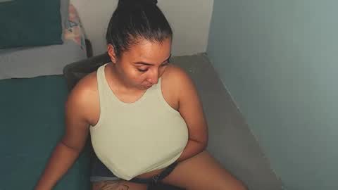 Snapshot of loretta_ chatting on 03/20/26, 02:16 Loretta Gmez online show from 03/20/26, 02:16