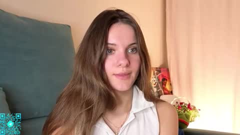 Chloe for Fan BlackHole online show from 11/09/25, 05:22