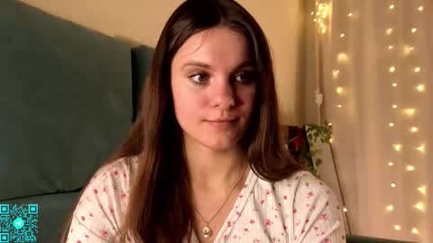 Snapshot of lorettadunnelli chatting on 03/08/26, 06:01 Chloe for Fan BlackHole online show from 03/08/26, 06:01