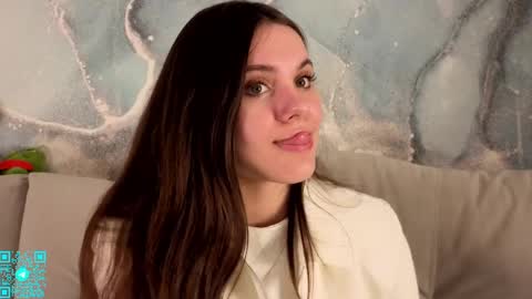 Chloe for Fan BlackHole online show from 04/28/26, 06:35