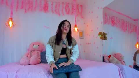 Snapshot of lori_evans1 chatting on 01/16/26, 06:50 Lori Evans online show from 01/16/26, 06:50