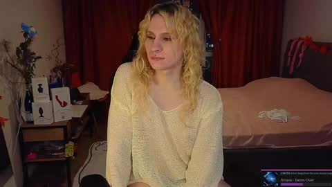 Lori -----------------------------------    online show from 12/19/24, 03:41