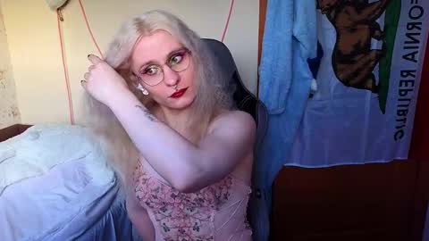 Snapshot of lori_myaf chatting on 03/18/26, 03:15 Lori ----------------------------------- online show from 03/18/26, 03:15