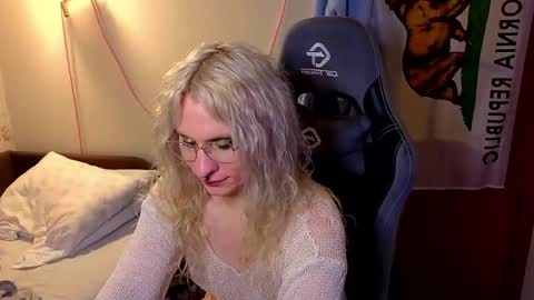 Snapshot of lori_myaf chatting on 03/26/26, 05:29 Lori ----------------------------------- online show from 03/26/26, 05:29