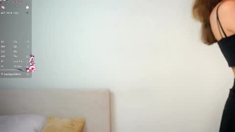 Snapshot of loriamarzinske chatting on 10/27/25, 10:58 Naomi online show from 10/27/25, 10:58