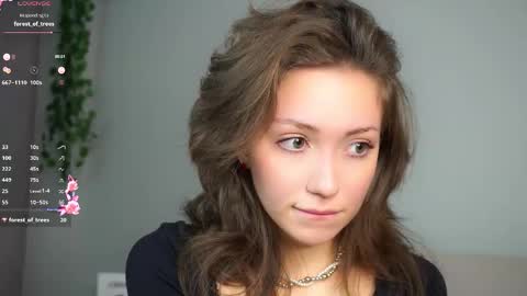 Snapshot of loriamarzinske chatting on 11/16/25, 08:58 Naomi online show from 11/16/25, 08:58