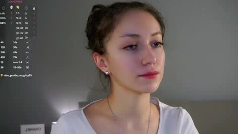 Snapshot of loriamarzinske chatting on 11/28/25, 09:06 Naomi online show from 11/28/25, 09:06