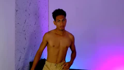 Snapshot of lorian_vikel chatting on 03/17/26, 11:41 Lorian Vikel online show from 03/17/26, 11:41