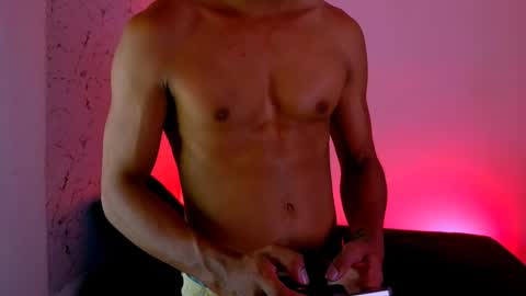 Snapshot of lorian_vikel chatting on 04/05/26, 03:58 Lorian Vikel online show from 04/05/26, 03:58