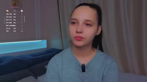 Mia online show from 11/03/25, 02:07