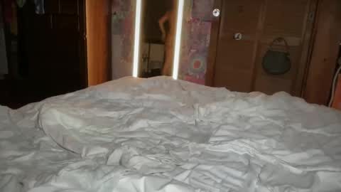 Snapshot of lorikane chatting on 09/25/25, 03:10 Lorelai Kane online show from 09/25/25, 03:10