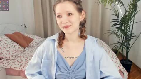 Snapshot of lorineponter chatting on 06/12/26, 07:29 Ronny online show from 06/12/26, 07:29