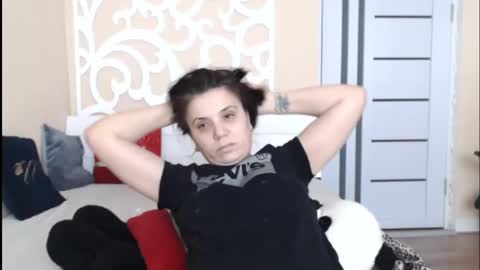 Snapshot of lorragrey chatting on 02/04/25, 11:49 LorraGrey online show from 02/04/25, 11:49