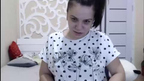 Snapshot of lorragrey chatting on 02/14/25, 05:19 LorraGrey online show from 02/14/25, 05:19