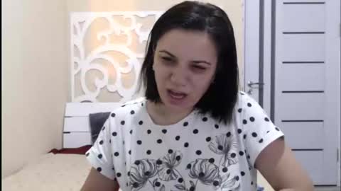 Snapshot of lorragrey chatting on 03/11/25, 04:32 LorraGrey online show from 03/11/25, 04:32