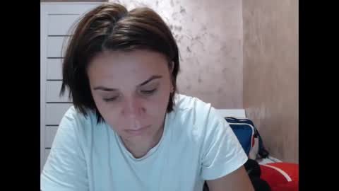 Snapshot of lorragrey chatting on 10/06/25, 02:42 LorraGrey online show from 10/06/25, 02:42