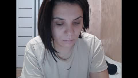 Snapshot of lorragrey chatting on 10/28/25, 04:05 LorraGrey online show from 10/28/25, 04:05