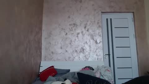 Snapshot of lorragrey chatting on 11/17/25, 12:00 LorraGrey online show from 11/17/25, 12:00