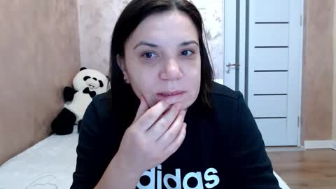 Snapshot of lorragrey chatting on 02/04/26, 07:03 LorraGrey online show from 02/04/26, 07:03