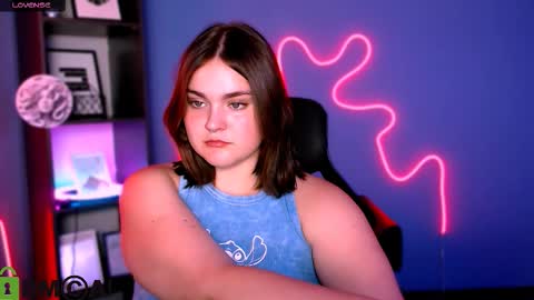 Lora for u online show from 09/09/25, 07:13