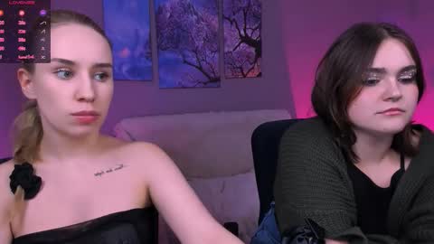 Lora for u online show from 09/14/25, 11:26