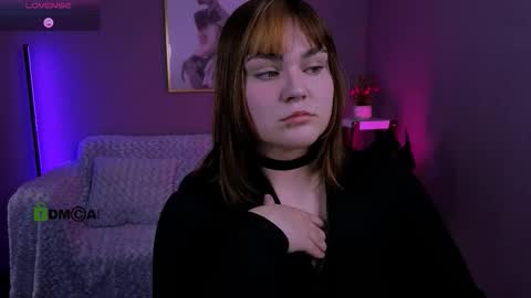 Lora for u online show from 11/03/25, 08:10