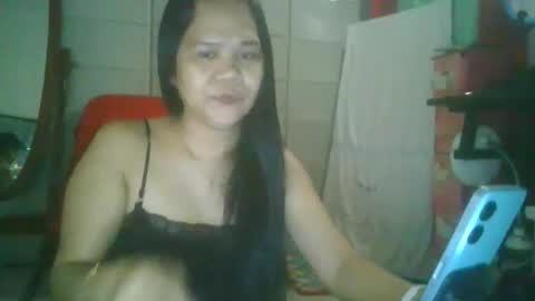 Snapshot of lorraine_cola chatting on 10/24/25, 04:47 Lorraine online show from 10/24/25, 04:47