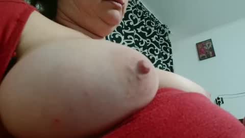 Snapshot of lory34 chatting on 02/11/26, 05:56 lory34 online show from 02/11/26, 05:56