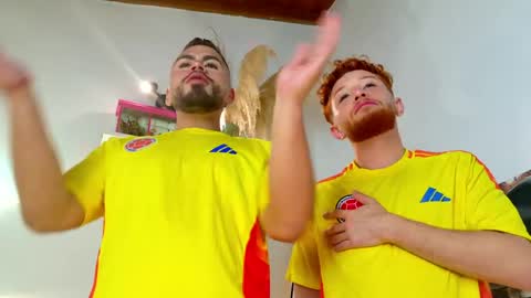 Snapshot of los_juanes chatting on 03/26/26, 11:32 JUAN JUAN online show from 03/26/26, 11:32