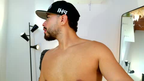 Snapshot of los_juanes chatting on 04/09/26, 03:17 JUAN JUAN online show from 04/09/26, 03:17