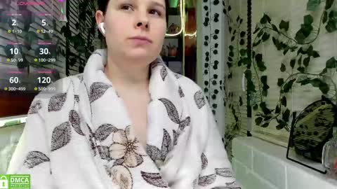 Alisa   My darlings online show from 02/11/25, 09:03