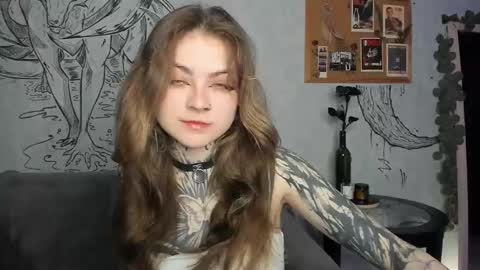 lostallice online show from 12/14/25, 03:23