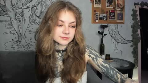 Snapshot of lostallice chatting on 12/16/25, 04:06 lostallice online show from 12/16/25, 04:06