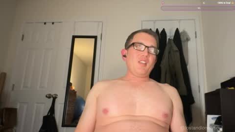 Snapshot of lostandlonelysoul chatting on 12/23/25, 05:49 Hazemir online show from 12/23/25, 05:49