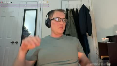 Snapshot of lostandlonelysoul chatting on 03/30/26, 04:02 Hazemir online show from 03/30/26, 04:02