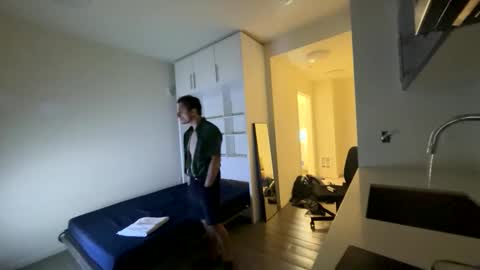 lostpuppyboy online show from 10/16/25, 03:18