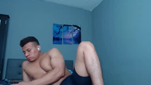 Snapshot of lothbrok_strong chatting on 10/22/25, 12:11 lothbrok online show from 10/22/25, 12:11