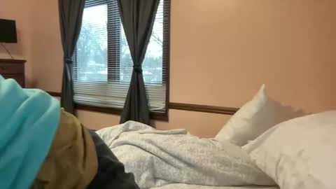 lothlori online show from 12/18/25, 08:26