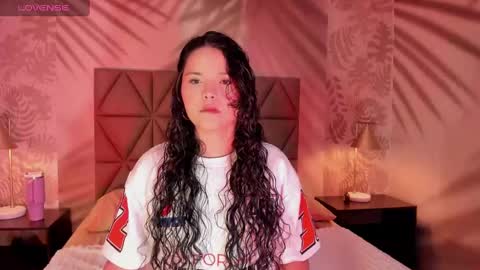 Snapshot of lotti_carter chatting on 01/28/25, 03:04 Lotti online show from 01/28/25, 03:04